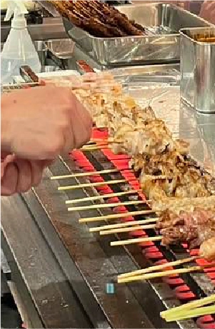 かわ焼きを焼いている様子